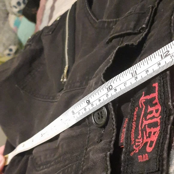 Men's Black Cargo Pants - Picture 6 of 7